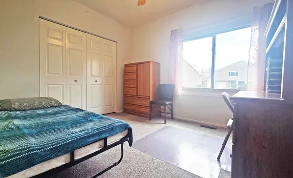 $329,900 | 111 Autumn Court, Unit 111, Buffalo Grove, IL 60089