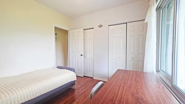 $329,900 | 111 Autumn Court, Unit 111, Buffalo Grove, IL 60089