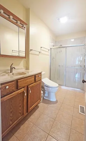 $329,900 | 111 Autumn Court, Unit 111, Buffalo Grove, IL 60089