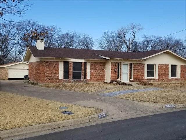 $1,750 | 3575 Paramount Street, North Richland Hills, TX 76117