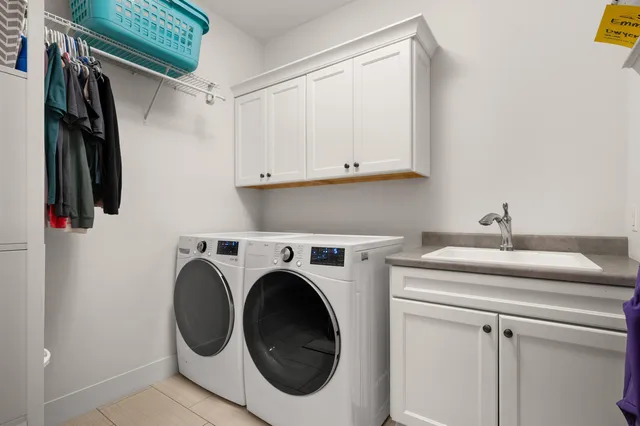 $699,900 | 4047 Fox Woods Road, St. Joseph, MI 49085