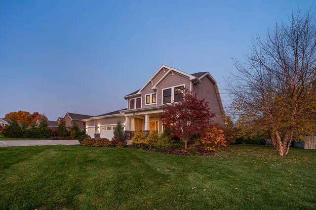 $699,900 | 4047 Fox Woods Road, St. Joseph, MI 49085