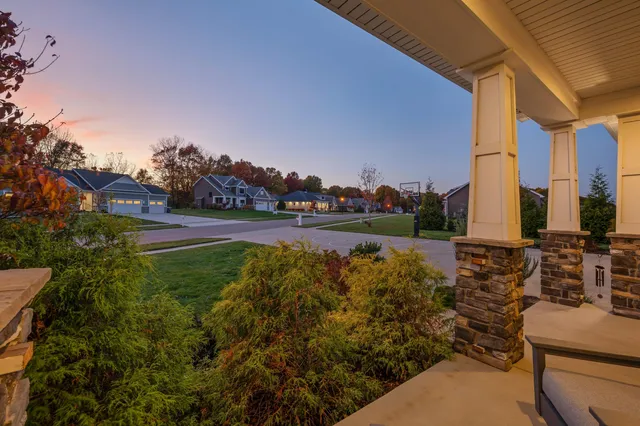 $699,900 | 4047 Fox Woods Road, St. Joseph, MI 49085