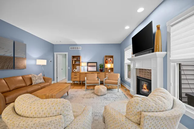 $699,900 | 4047 Fox Woods Road, St. Joseph, MI 49085