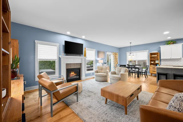 $699,900 | 4047 Fox Woods Road, St. Joseph, MI 49085