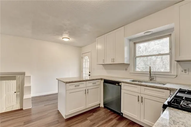 $529,900 | 470 Rocky Creek Drive, Roswell, GA 30075