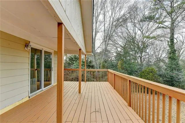 $529,900 | 470 Rocky Creek Drive, Roswell, GA 30075