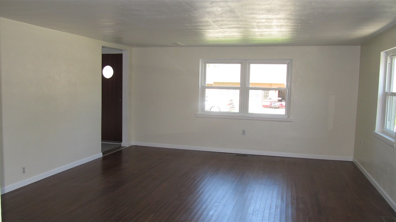 308 3rd Avenue Hampton, IL 61256 - Photo 6 of 23 Gallery Image 6