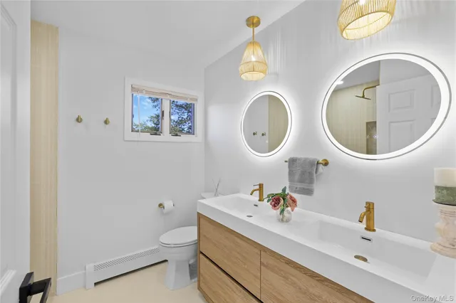 $1,175,000 | 13 Bittersweet Avenue, Hampton Bays, NY 11946