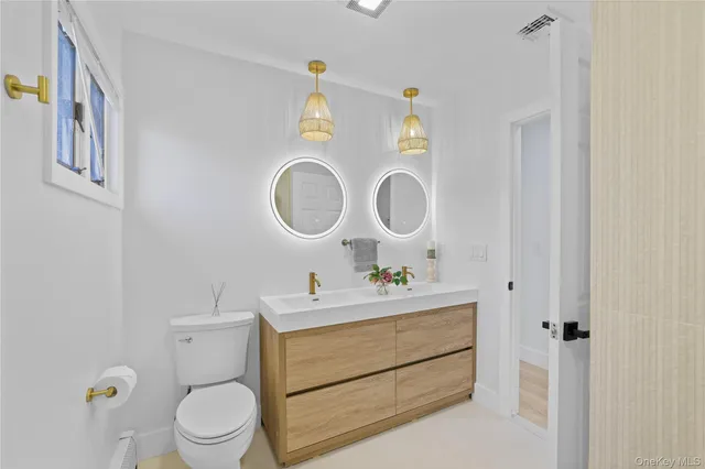 $1,175,000 | 13 Bittersweet Avenue, Hampton Bays, NY 11946