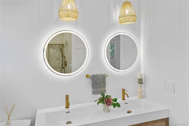 $1,175,000 | 13 Bittersweet Avenue, Hampton Bays, NY 11946