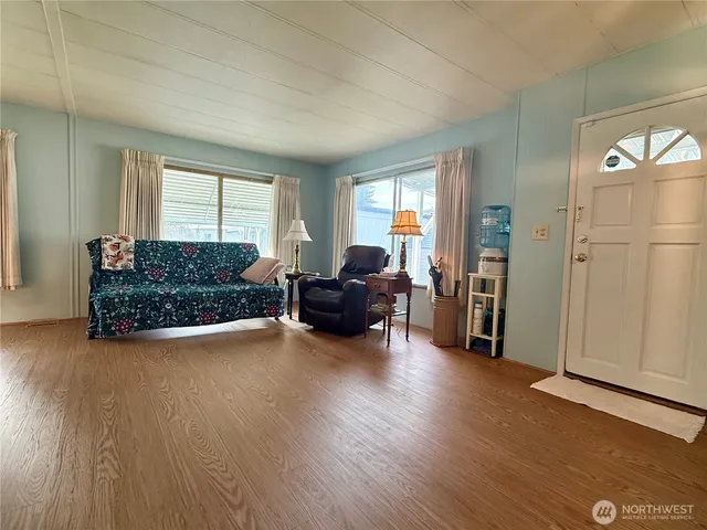 $118,000 | 11622 Silver Lake Road, Unit 55, Everett, WA 98208