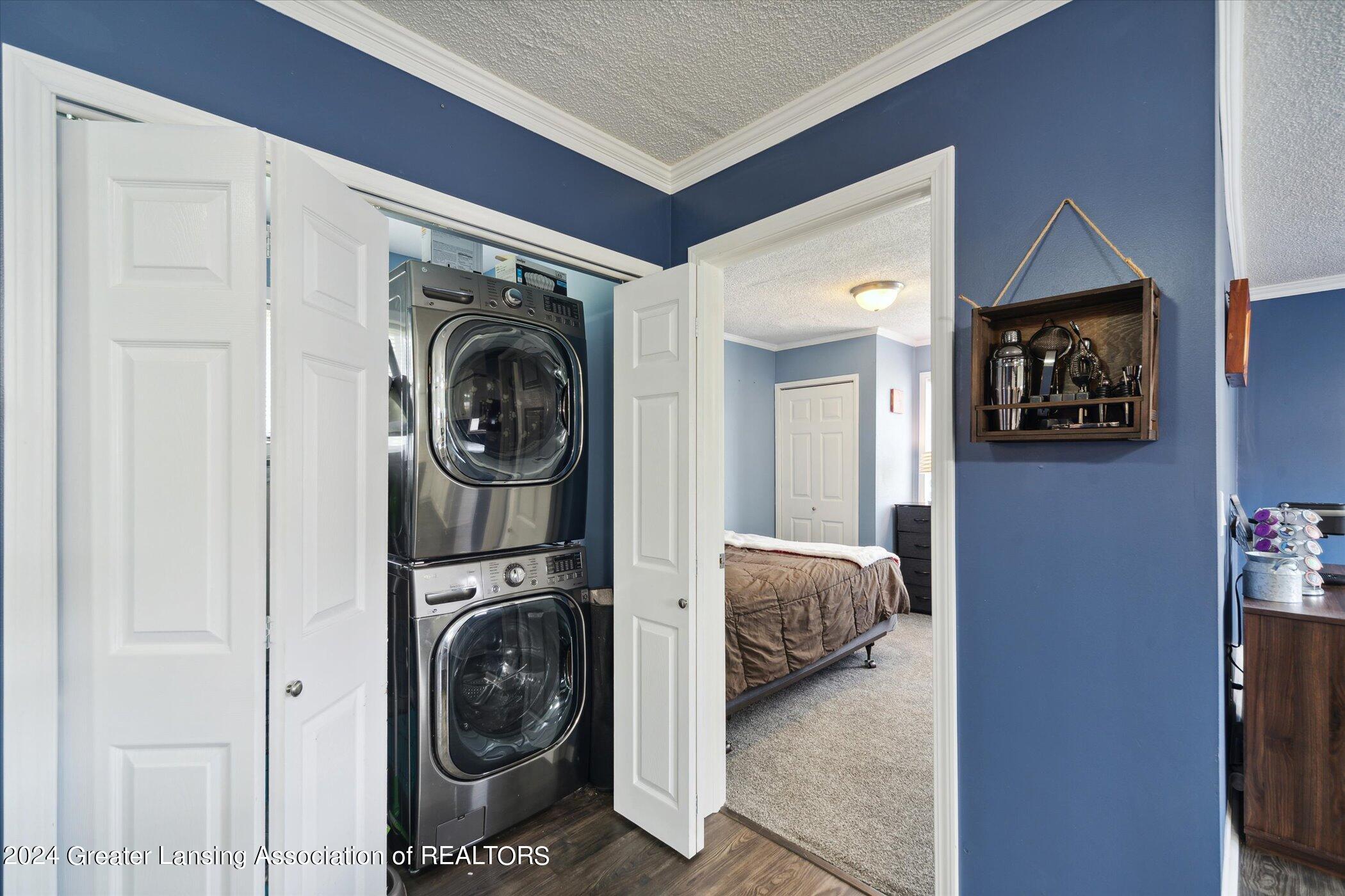 10472 Lansing Road Durand, MI 48429 - Photo 17 of 36 19-10472-Lansing-Rd-Durand-MI-48429-09