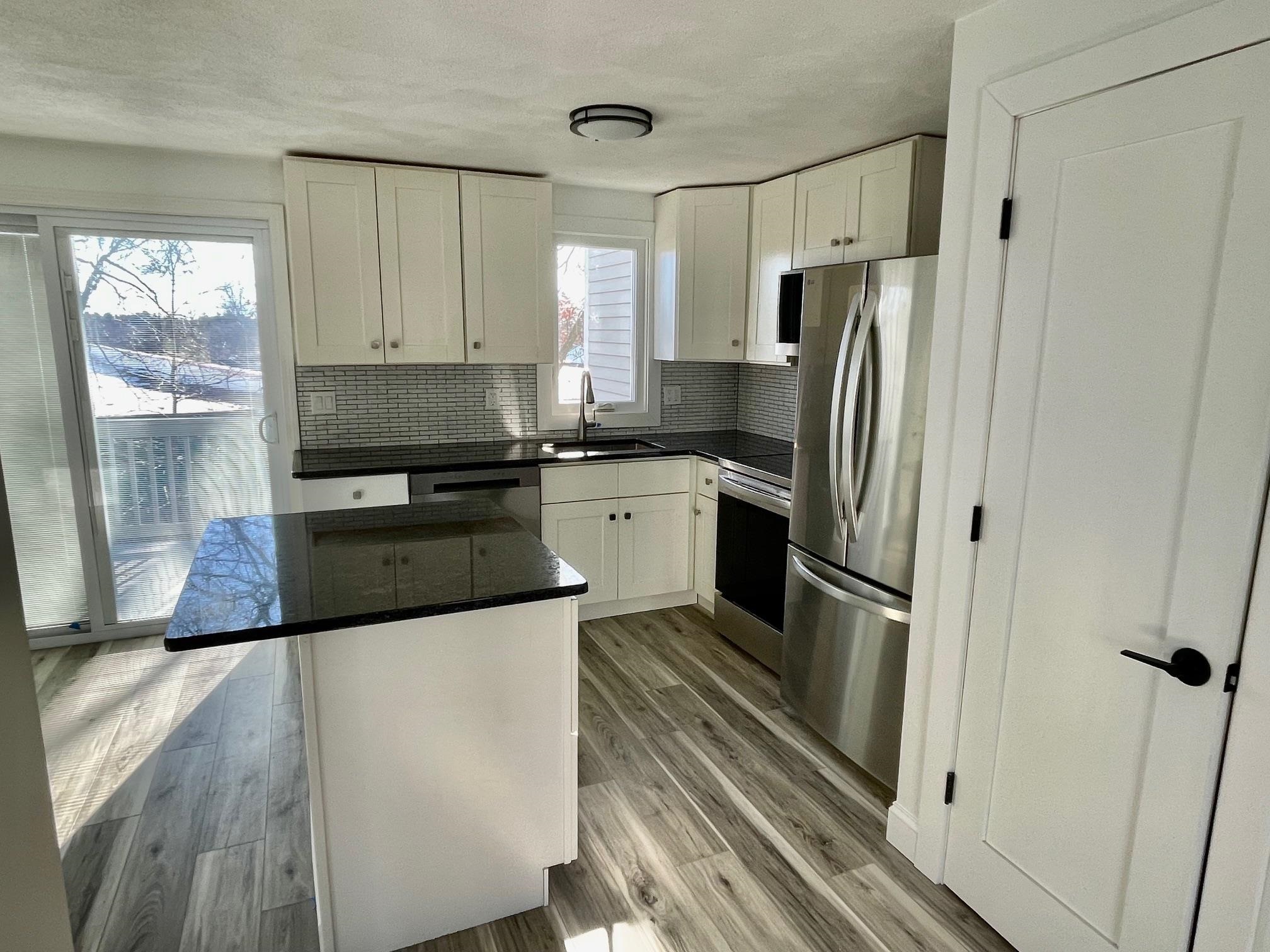 9 Profile Circle Nashua, NH 03063 - Photo 2 of 28