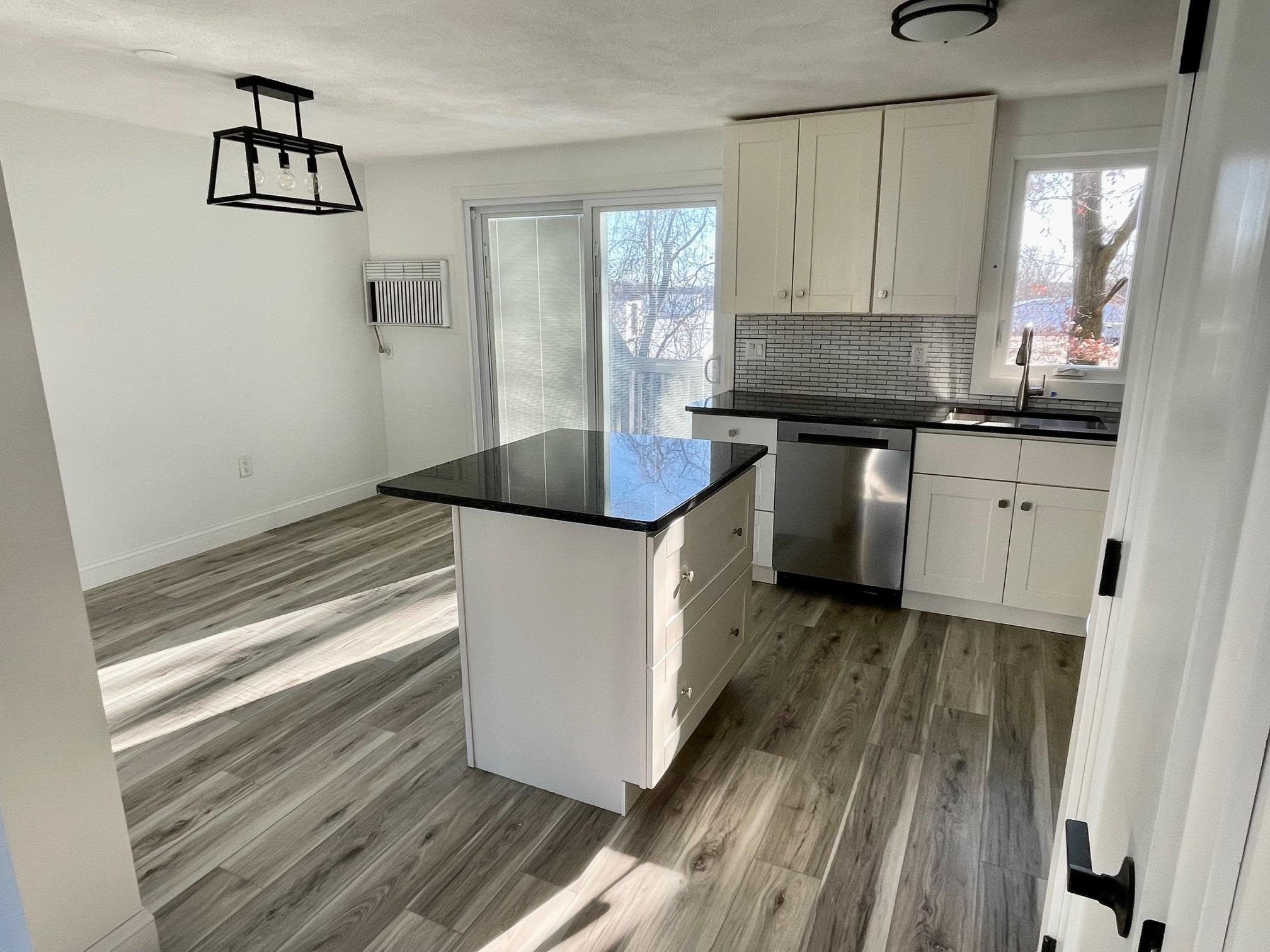 9 Profile Circle Nashua, NH 03063 - Photo 3 of 28