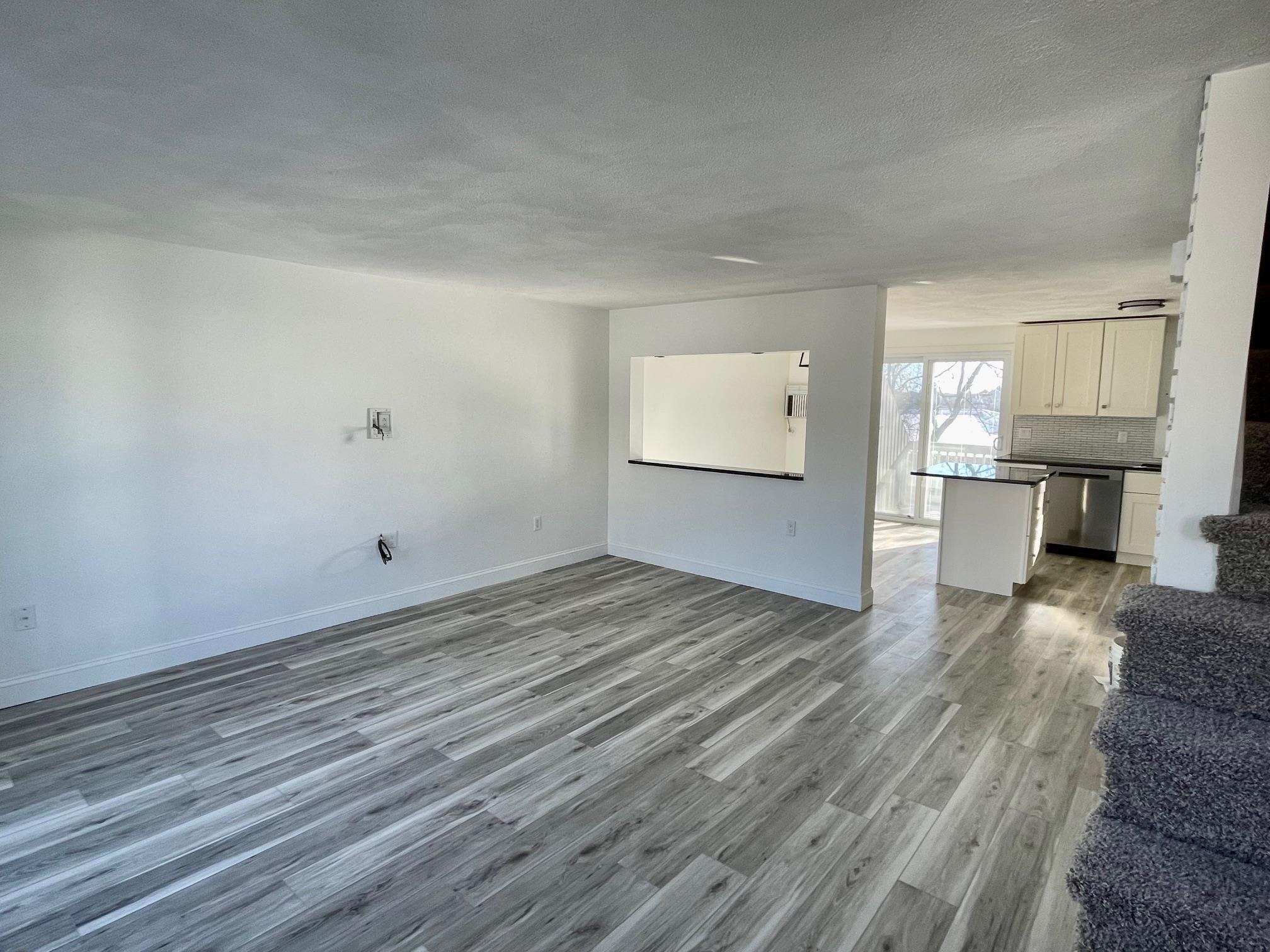 9 Profile Circle Nashua, NH 03063 - Photo 4 of 28