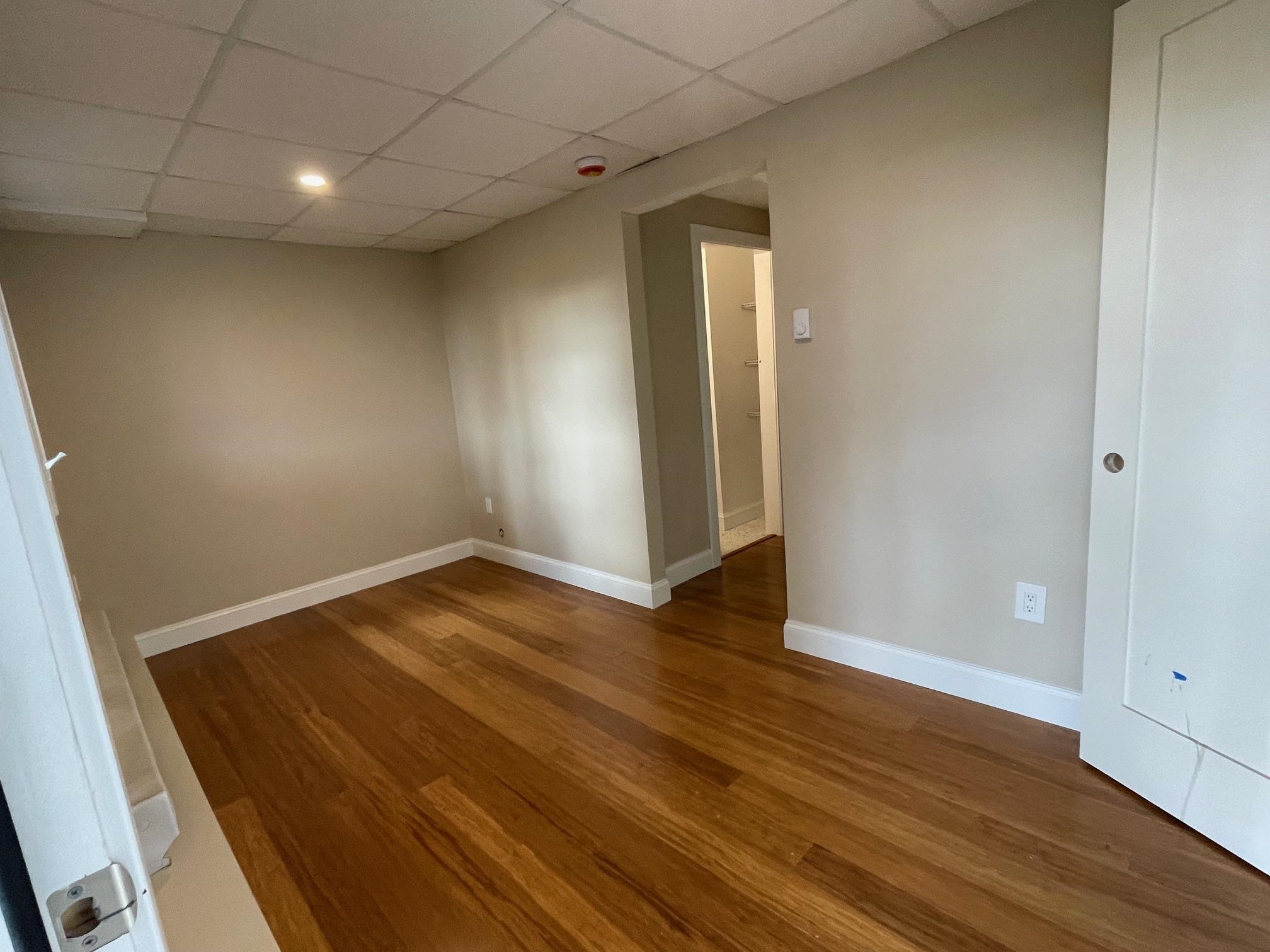 9 Profile Circle Nashua, NH 03063 - Photo 6 of 28