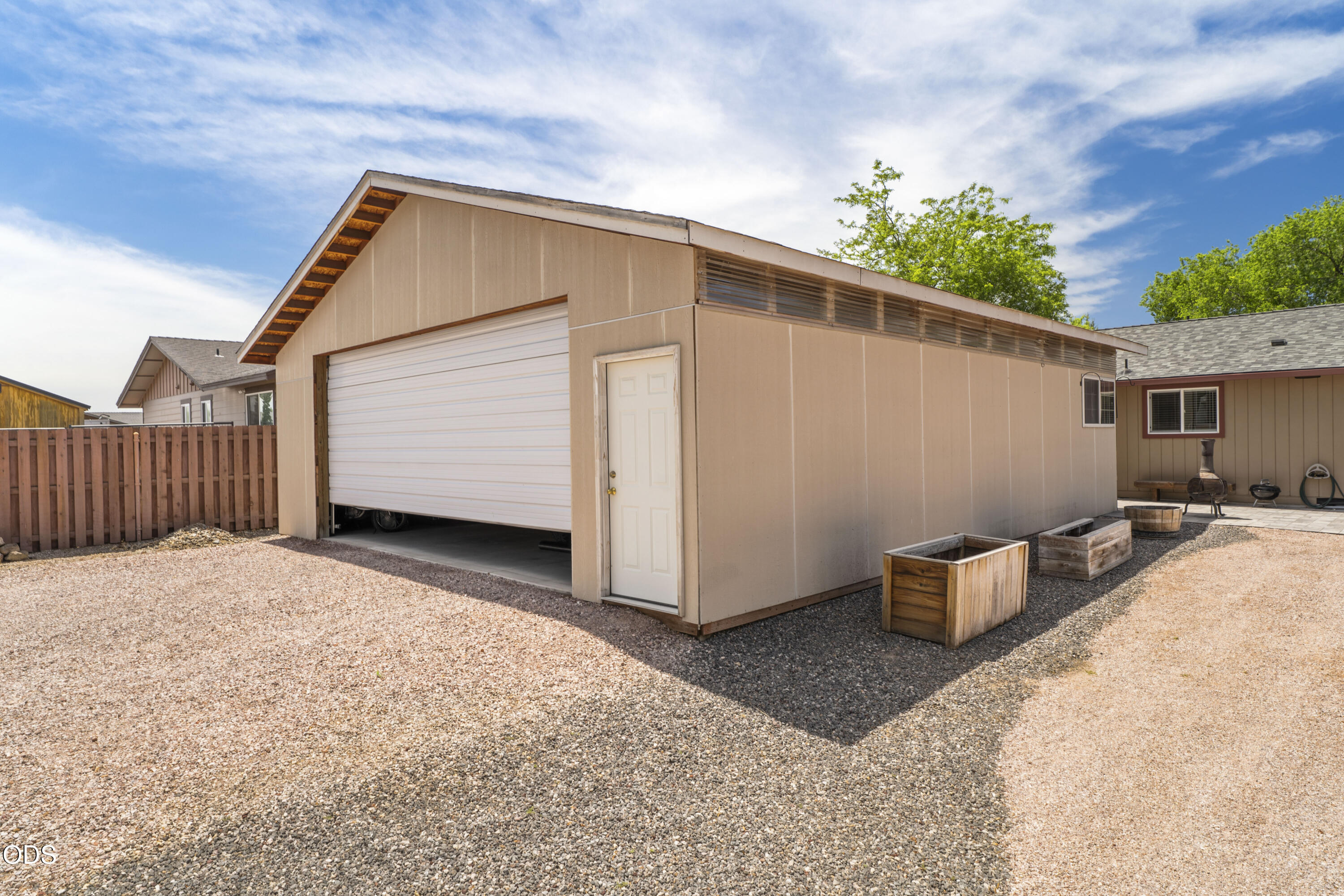 2108 Northwest 13th Street Redmond, OR 97756 - Photo 10 of 43