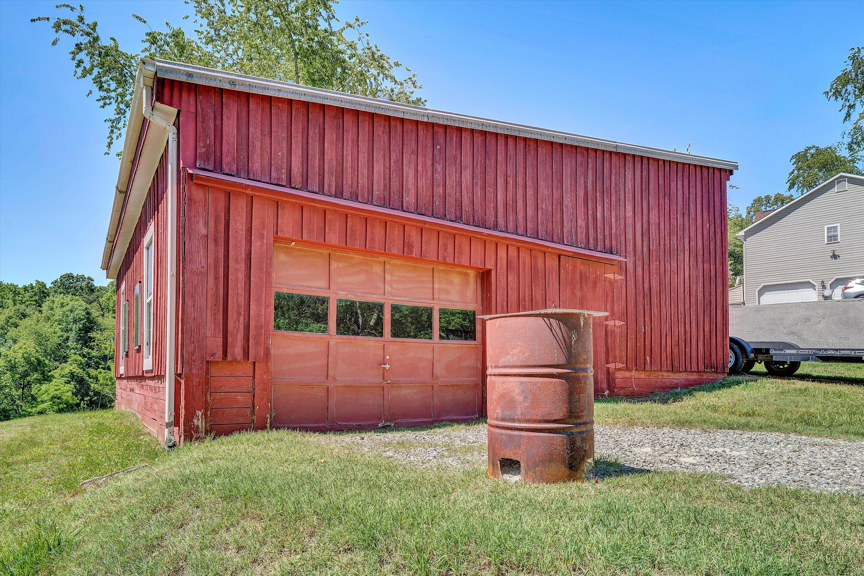 1351 Archway Road Blue Ridge, VA 24064 - Photo 51 of 58 51-SGP-02803