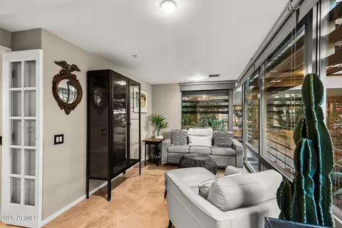 $549,000 | 7141 East Rancho Vista Drive, Unit 2014, Scottsdale, AZ 85251