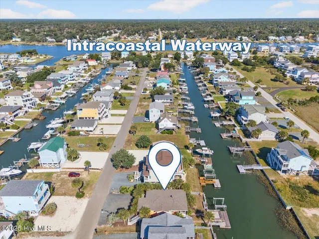 $799,000 | 124 Dolphin Drive, Holden Beach, NC 28462