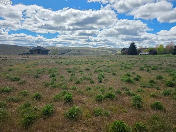$38,500 | 205 Little Lake Road, Maupin, OR 97037