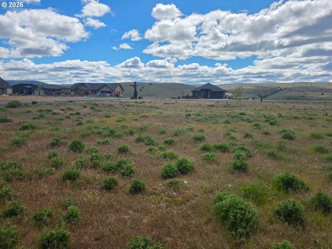 205 Little Lake Road Maupin, OR 97037 - Photo 3 of 5