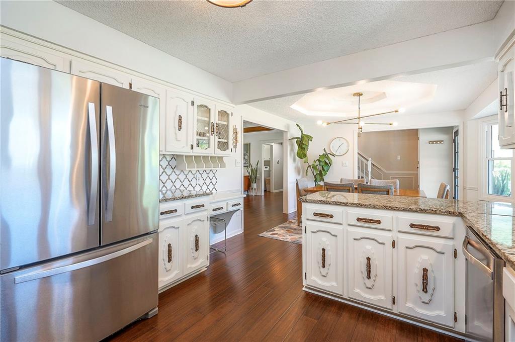 615 Overlook Drive Raymore, MO 64083 - Photo 13 of 55