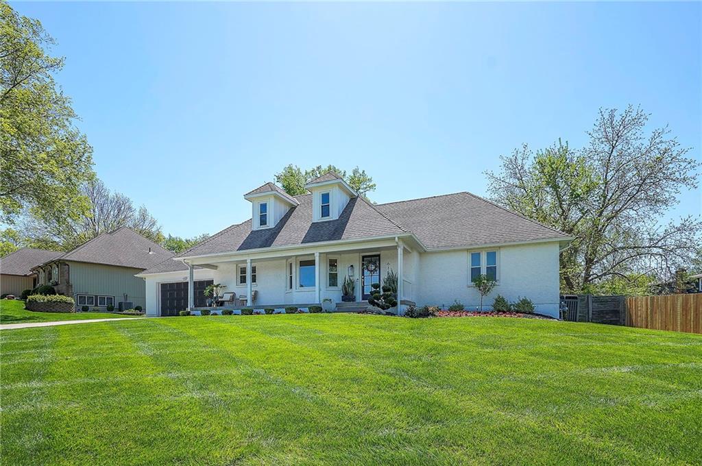 615 Overlook Drive Raymore, MO 64083 - Photo 2 of 55