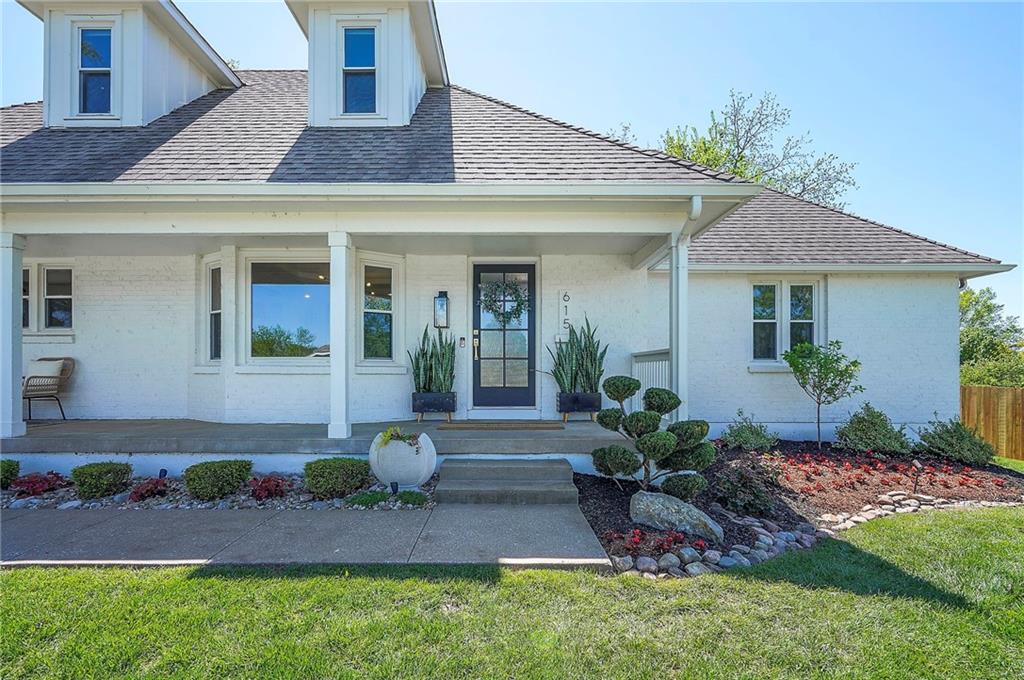 615 Overlook Drive Raymore, MO 64083 - Photo 3 of 55
