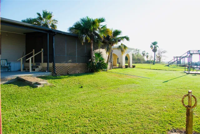 $320,000 | 627 Port Road, Angleton, TX 77515