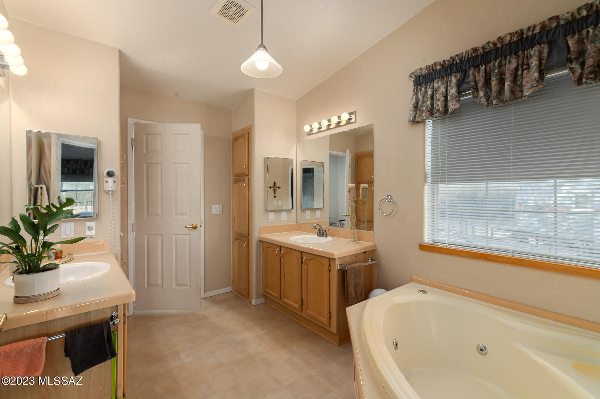 13561 Cortel Road Tucson, AZ 85736 - Photo 23 of 37 Gallery Image 23