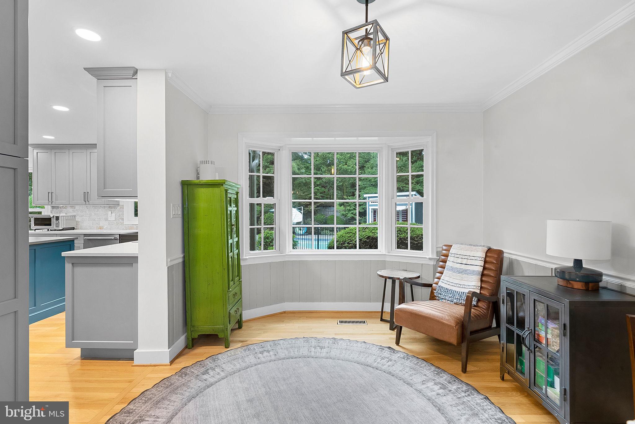 10394 Adel Road Oakton, VA 22124 - Photo 11 of 57