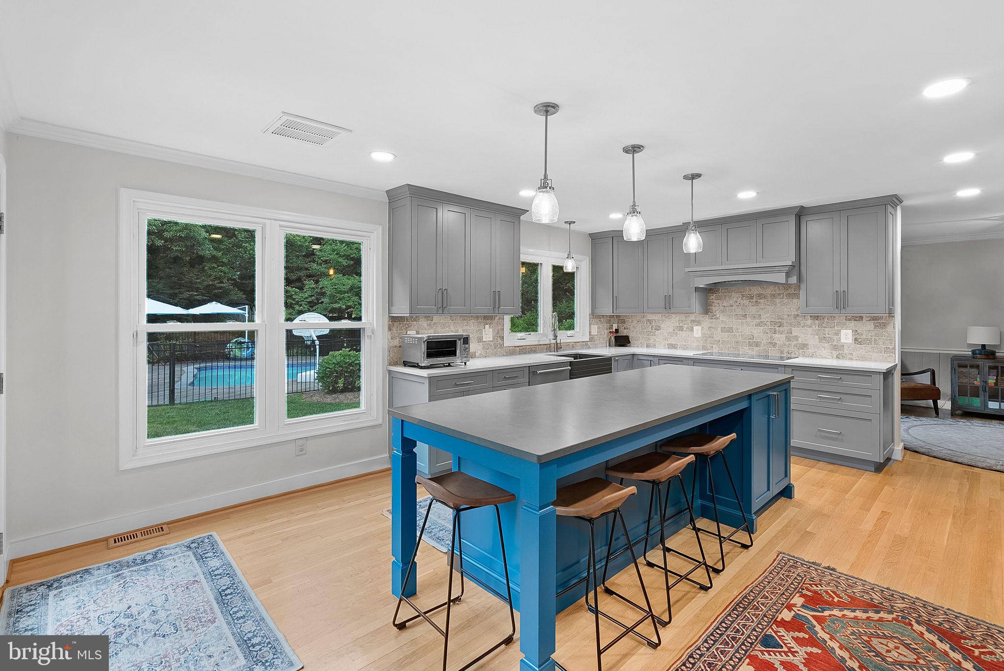 10394 Adel Road Oakton, VA 22124 - Photo 18 of 57