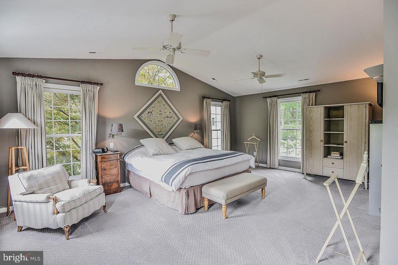 10394 Adel Road Oakton, VA 22124 - Photo 28 of 57