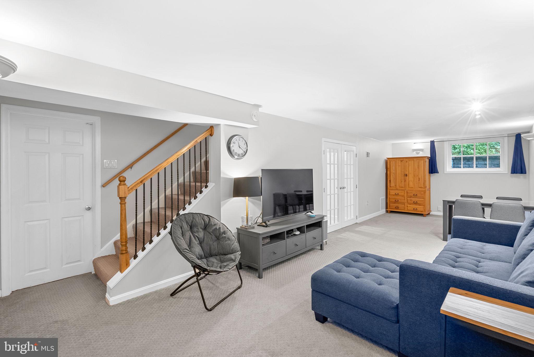 10394 Adel Road Oakton, VA 22124 - Photo 40 of 57