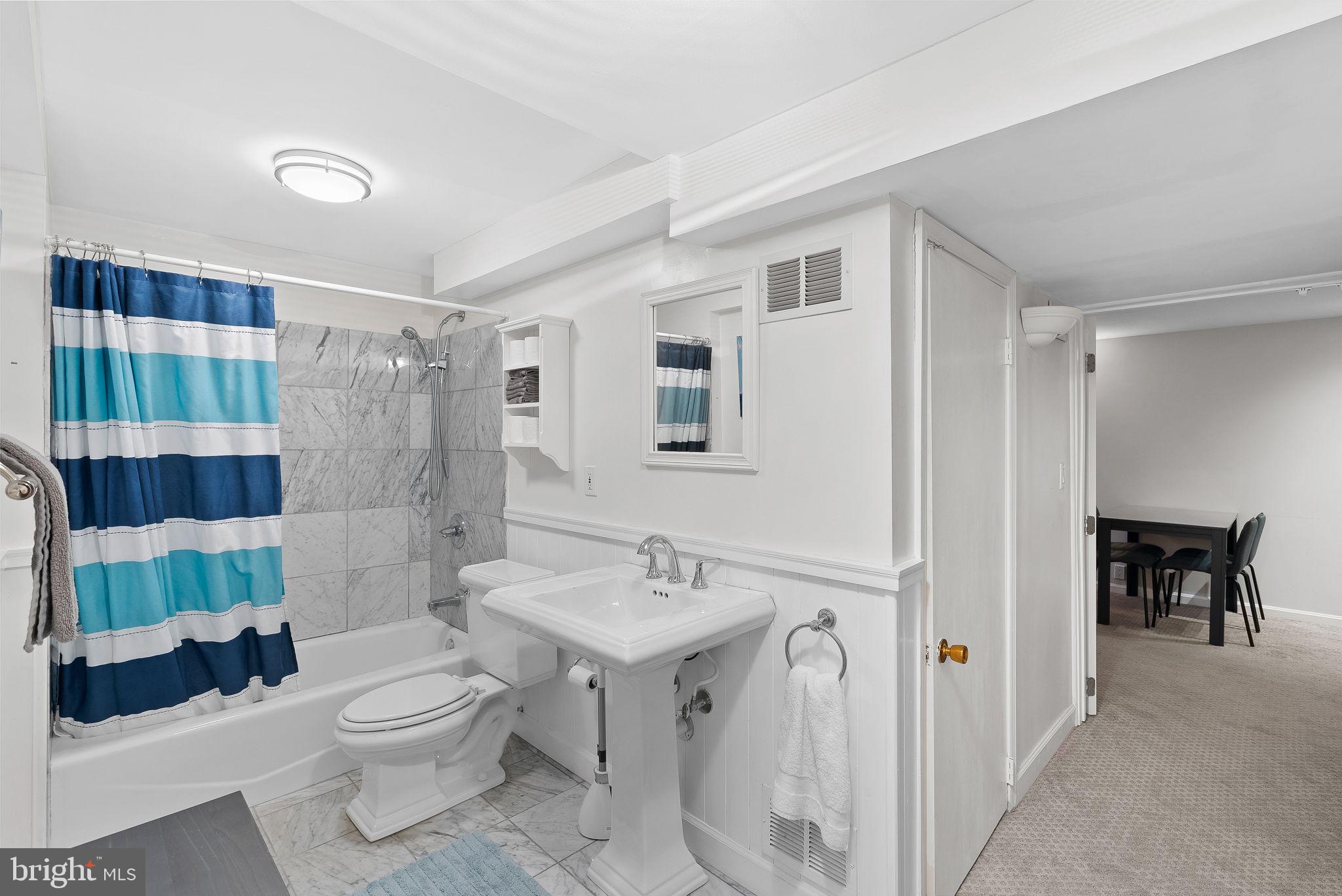 10394 Adel Road Oakton, VA 22124 - Photo 42 of 57