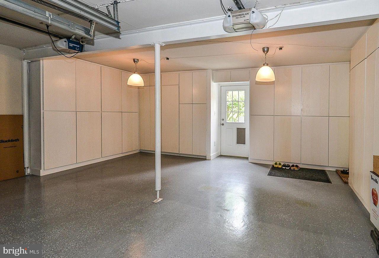 10394 Adel Road Oakton, VA 22124 - Photo 43 of 57