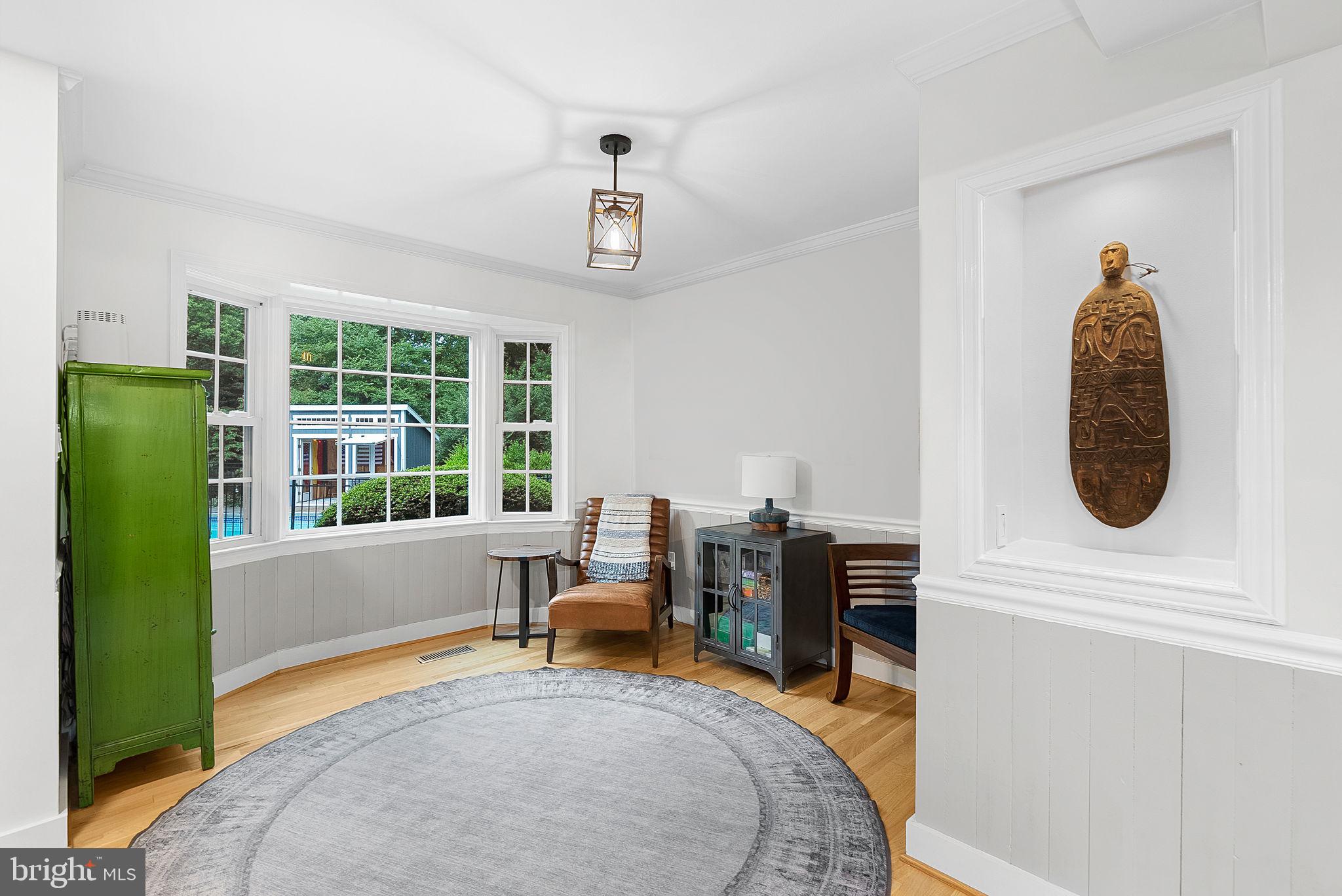 10394 Adel Road Oakton, VA 22124 - Photo 10 of 57