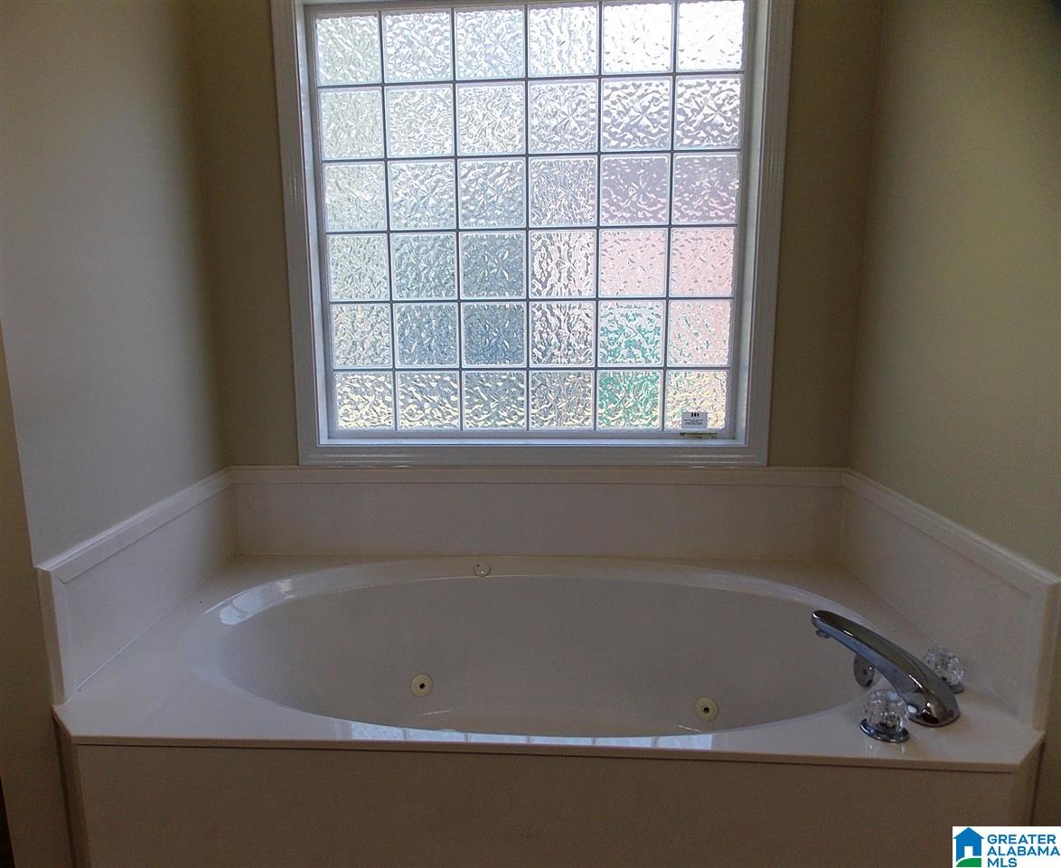 90 Azalea Trail Oneonta, AL 35121 - Photo 16 of 24