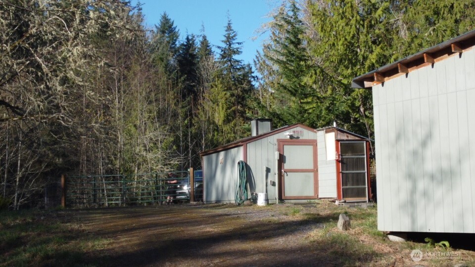 445 Watershed Road Port Angeles, WA 98362 - Photo 2 of 30