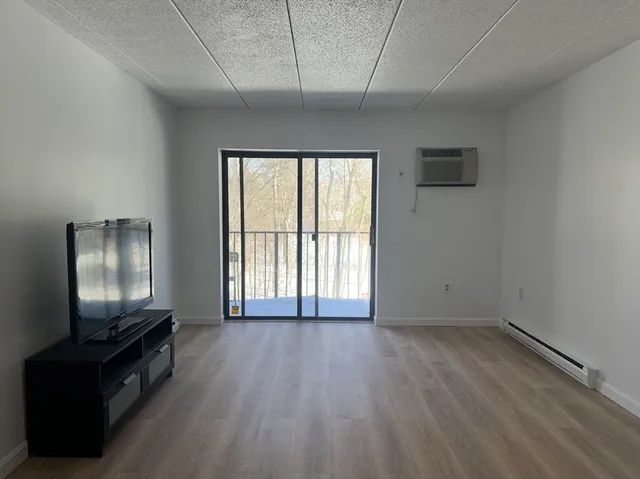 $2,600 | 137 Franklin Street, Unit 201, Stoneham, MA 02180