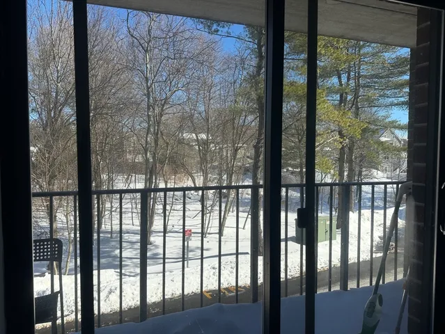 $2,600 | 137 Franklin Street, Unit 201, Stoneham, MA 02180