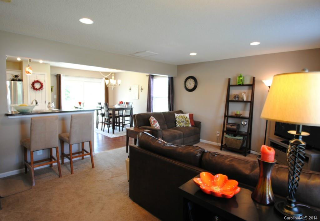 5550 Mt Mansfield Road Charlotte, NC 28278 - Photo 2 of 23