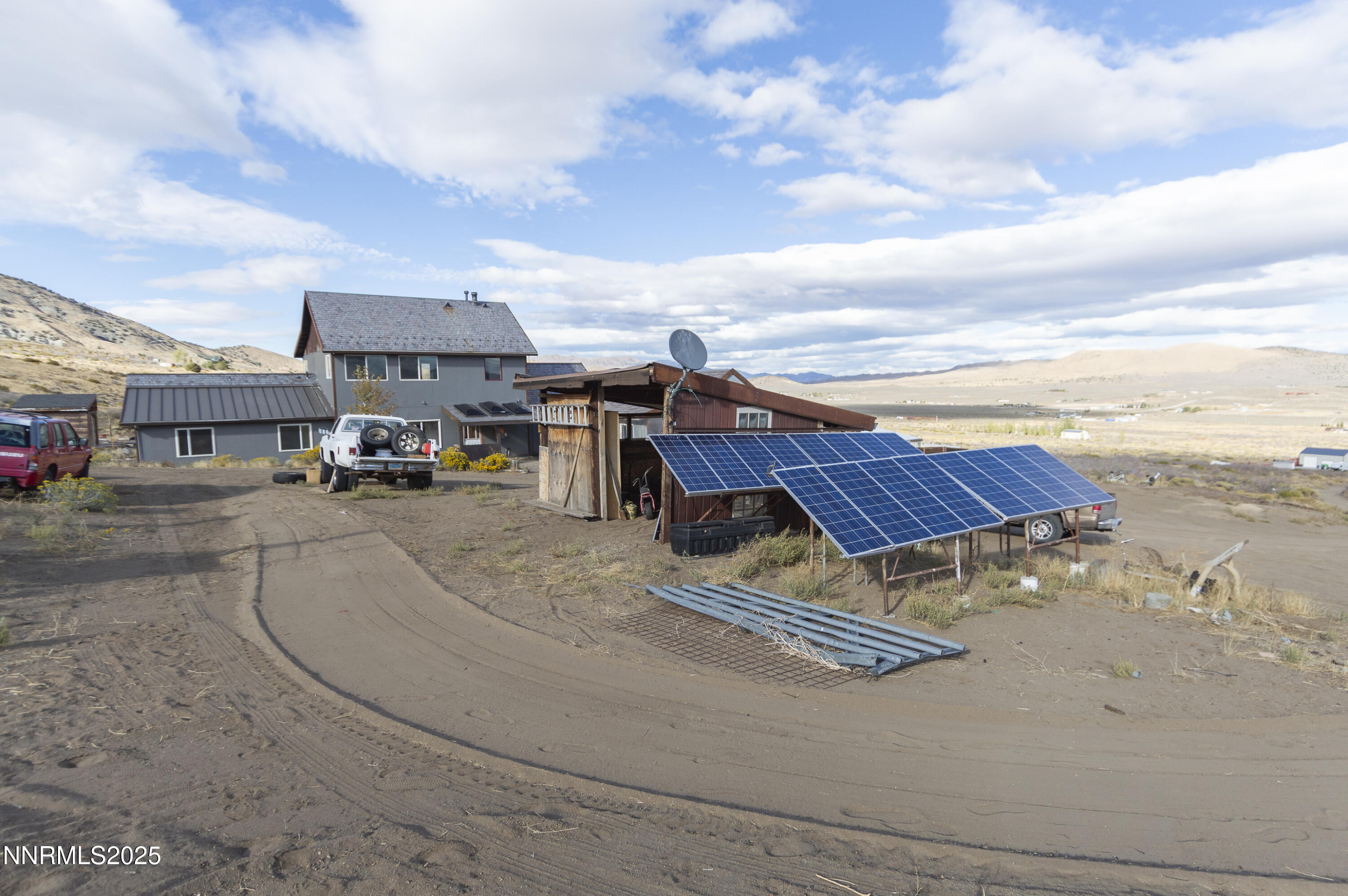 20 Prairie Way Reno, NV 89506 - Photo 3 of 48 a view of a terrace with sitting area