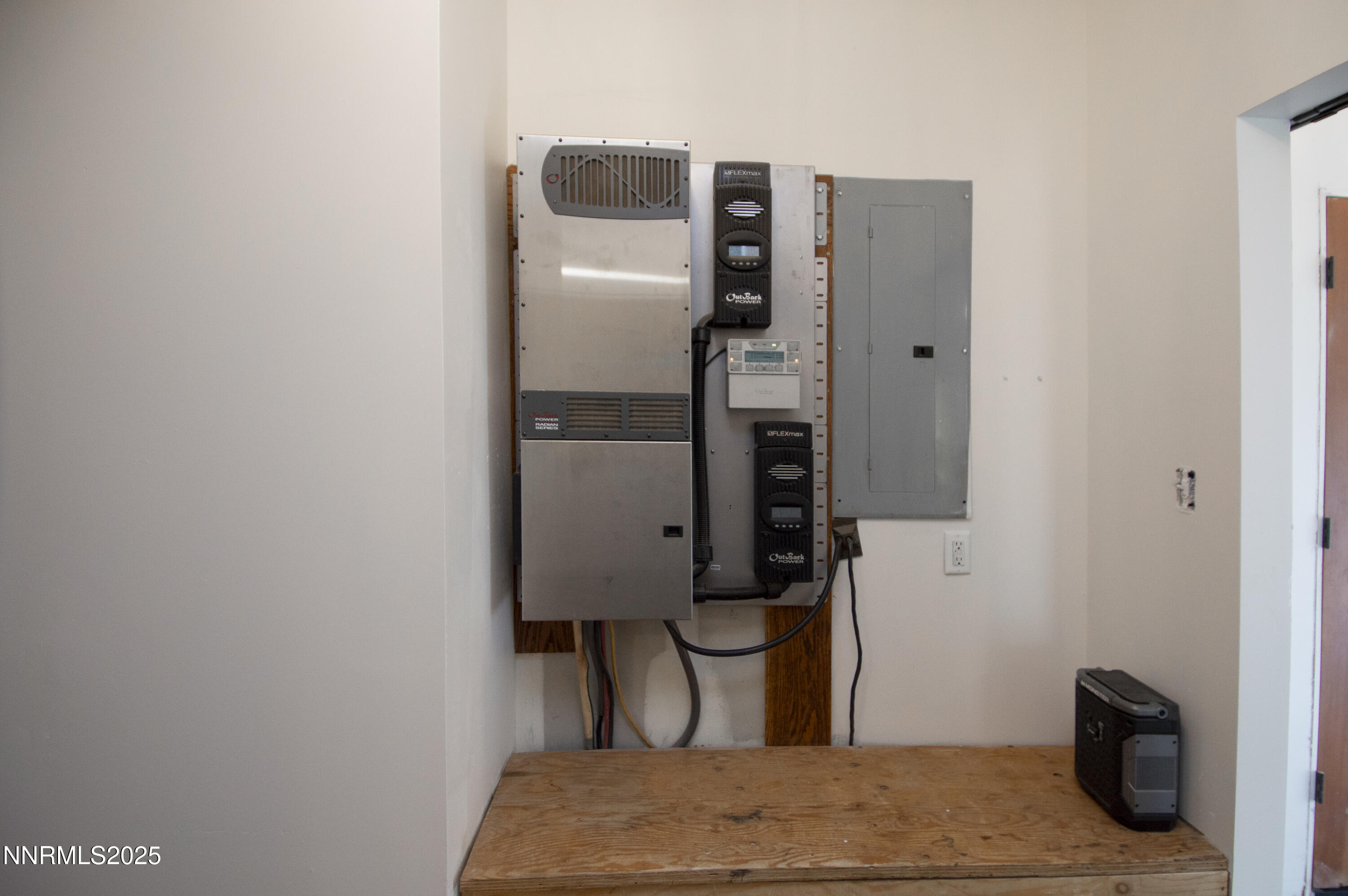 20 Prairie Way Reno, NV 89506 - Photo 48 of 48 a close view of cabinet