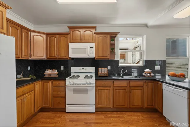 $2,395,000 | 4108 Moraga Street, San Francisco, CA 94122