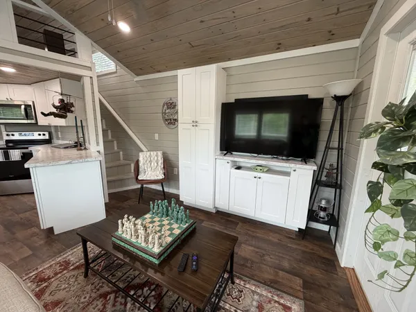 $199,900 | 112 Pine Grove Lane, Dover, TN 37058