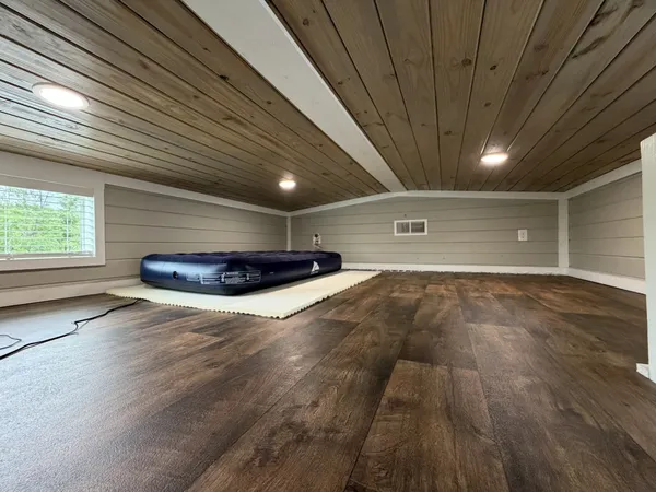 $199,900 | 112 Pine Grove Lane, Dover, TN 37058