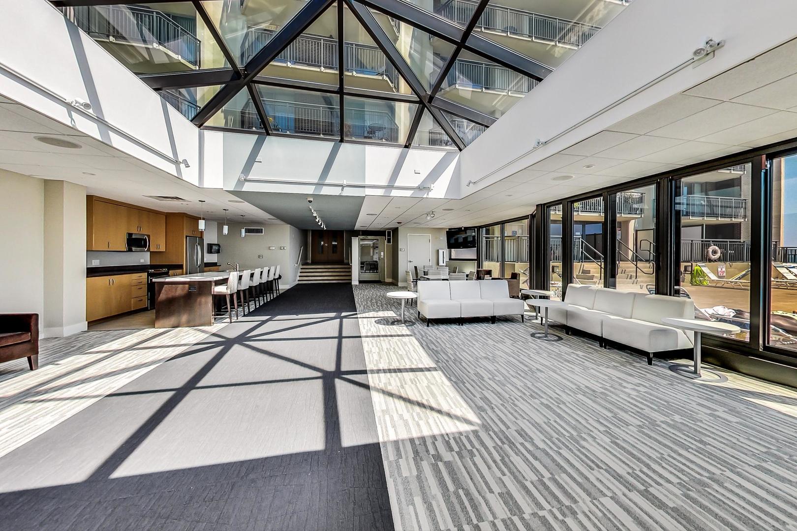 6007 North Sheridan Road, Unit 5D Chicago, IL 60660 - Photo 20 of 26 Gallery Image 20